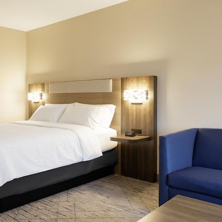 Holiday Inn Express Newton By Ihg Exteriér fotografie