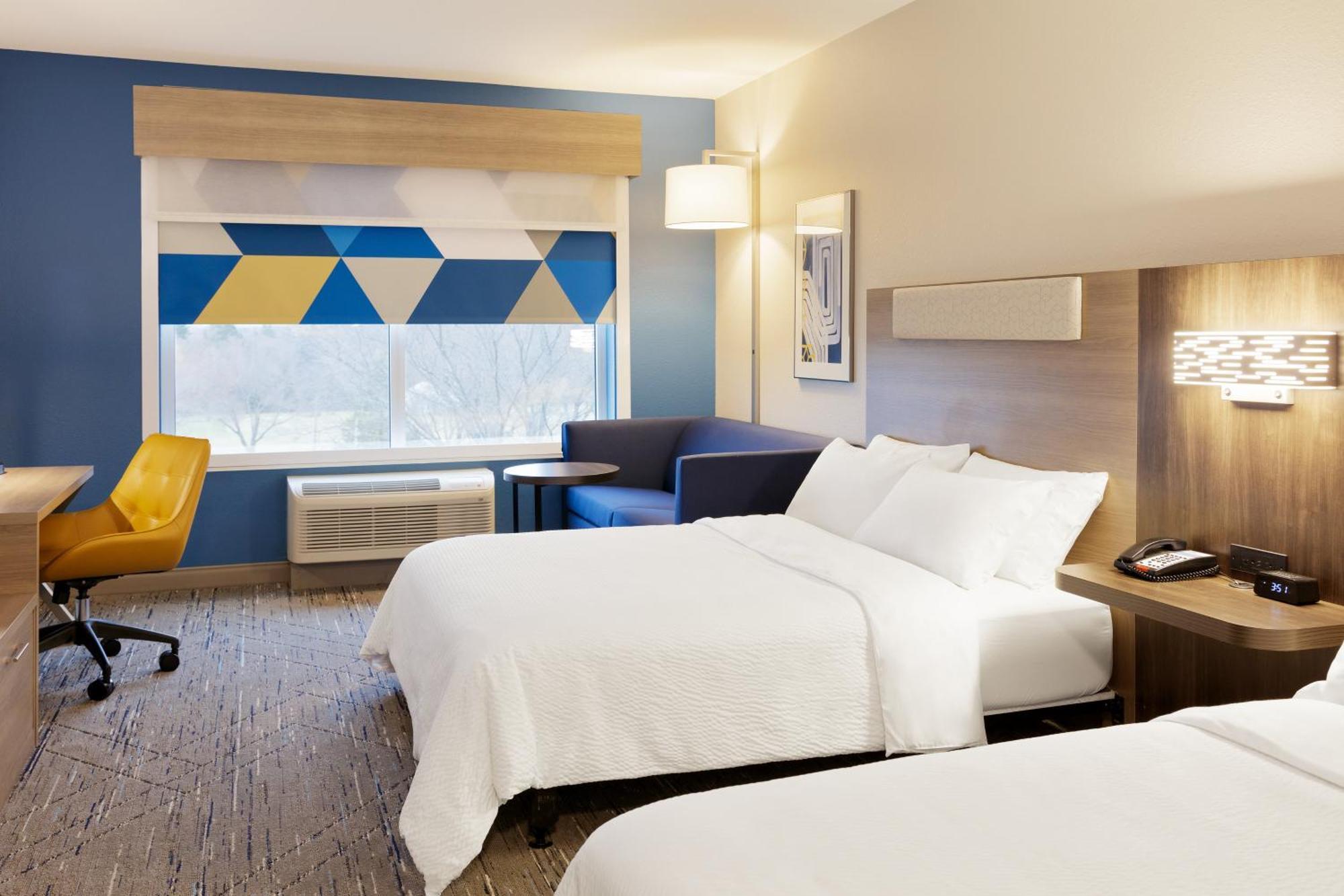 Holiday Inn Express Newton By Ihg Exteriér fotografie