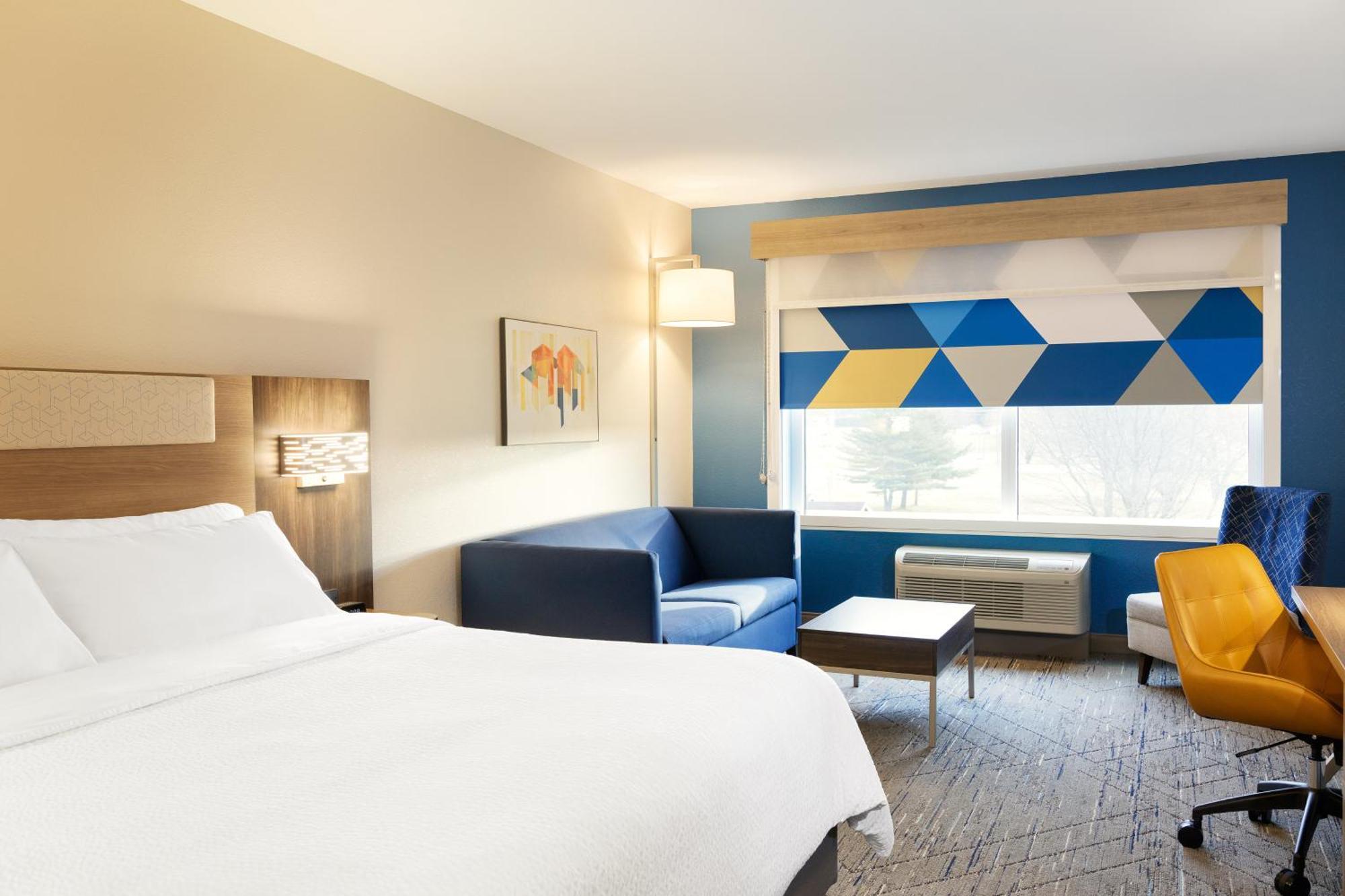 Holiday Inn Express Newton By Ihg Exteriér fotografie